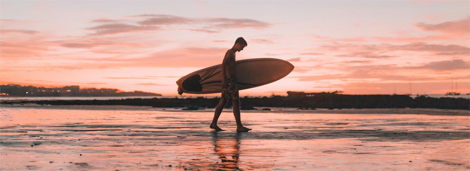 Surfen Und Kitesurfen Geschäft -Surfen Und Kitesurfen Geschäft zachary shea MAFUZ8Nh7XQ unsplash